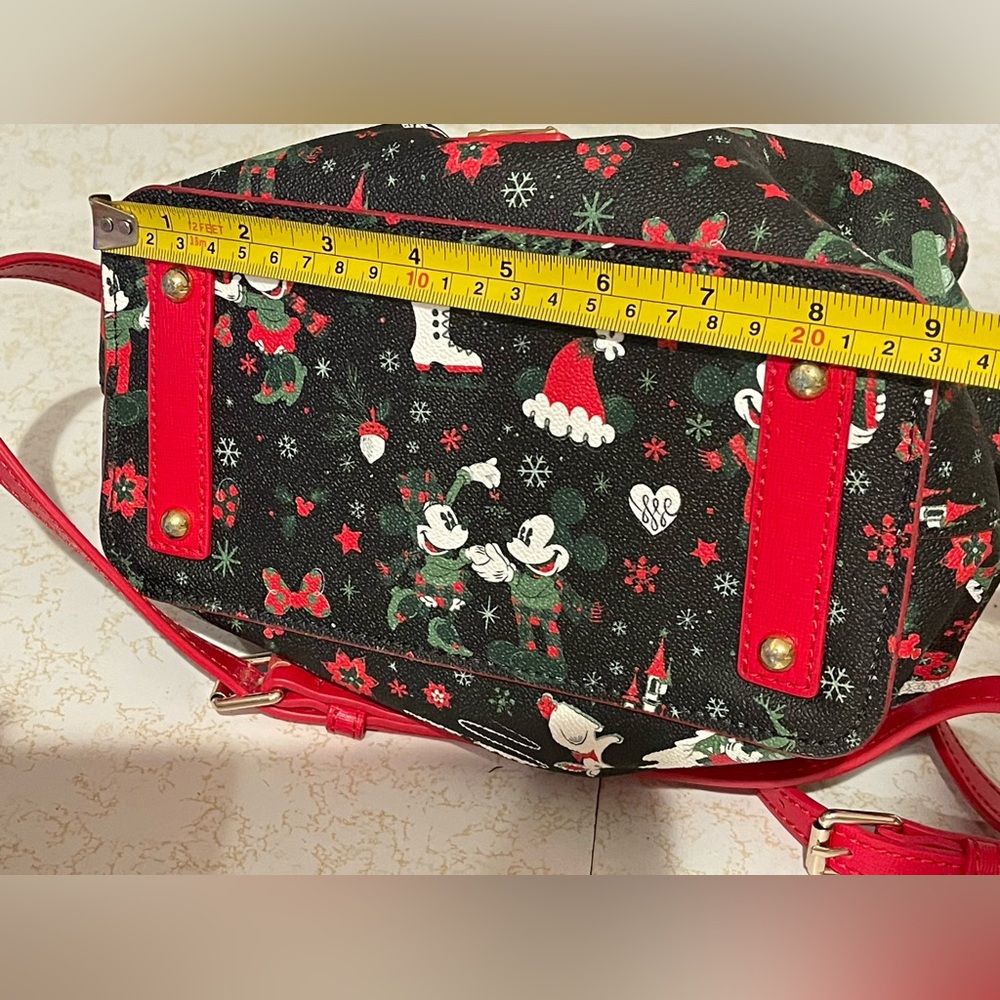 2017 Disney Dooney & Bourke Christmas Woodland Winter Crossbody Satchel Hand Bag - Picture 9 of 13
